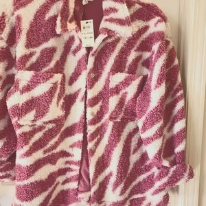 Jacket faux shearling size XL fusia/white button down 2 side pockets high collar